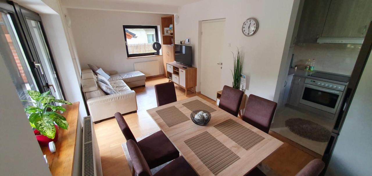Apartment Alpska Astra كْرانْيِسكا غورا المظهر الخارجي الصورة
